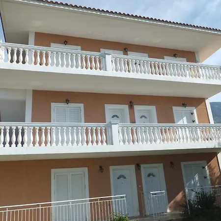 Melikoukia Trapezaki (Kefalonia)
