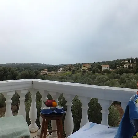 Melikoukia * Trapezaki (Kefalonia)